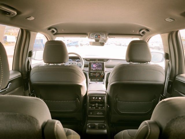 2025 Jeep Grand Cherokee GRAND CHEROKEE L LAREDO 4X4