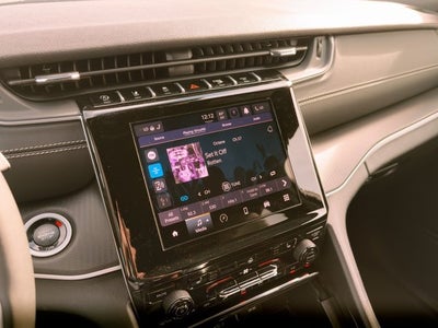 2025 Jeep Grand Cherokee GRAND CHEROKEE L LAREDO 4X4