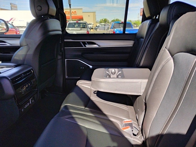 2025 Jeep Wagoneer WAGONEER L 4X4