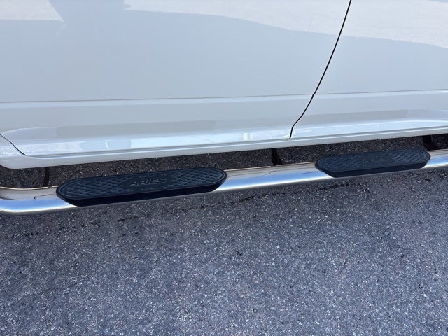 2018 RAM 1500 Laramie Crew Cab 4x4 5'7' Box