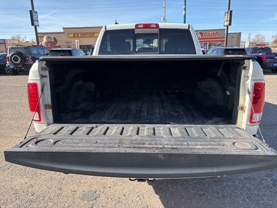 2018 RAM 1500 Laramie Crew Cab 4x4 5'7' Box