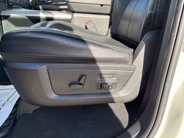 2018 RAM 1500 Laramie Crew Cab 4x4 5'7' Box