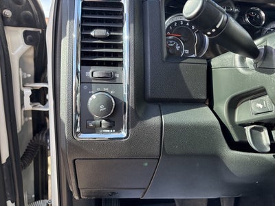 2018 RAM 1500 Laramie Crew Cab 4x4 5'7' Box