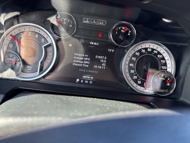 2018 RAM 1500 Laramie Crew Cab 4x4 5'7' Box