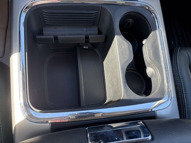 2018 RAM 1500 Laramie Crew Cab 4x4 5'7' Box