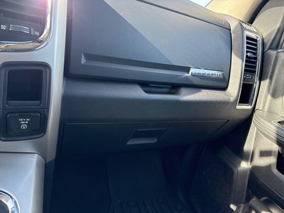 2018 RAM 1500 Laramie Crew Cab 4x4 5'7' Box