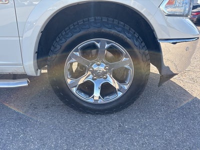 2018 RAM 1500 Laramie Crew Cab 4x4 5'7' Box