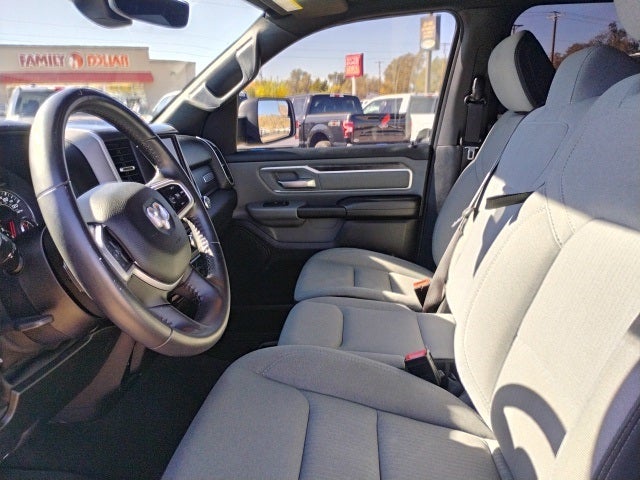 2022 RAM 1500 Big Horn Crew Cab 4x4 5'7' Box