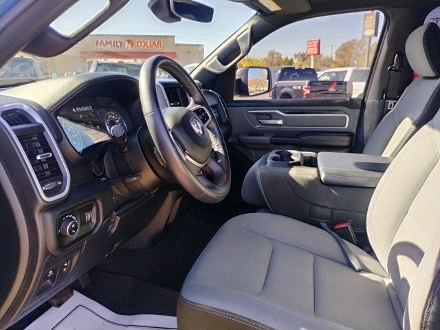 2022 RAM 1500 Big Horn Crew Cab 4x4 5'7' Box