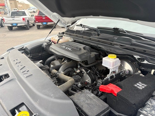 2023 RAM 1500 Big Horn Crew Cab 4x4 5'7' Box