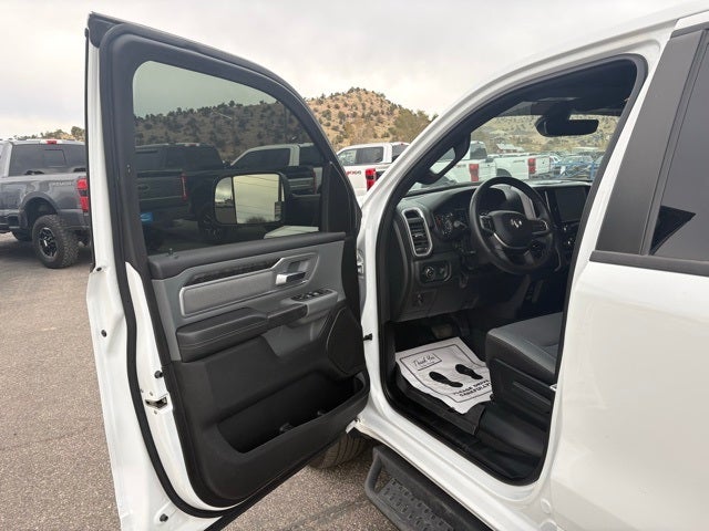 2023 RAM 1500 Big Horn Crew Cab 4x4 5'7' Box