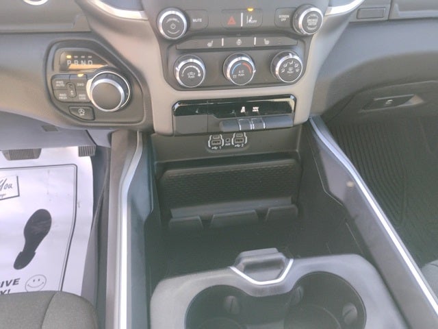 2023 RAM 1500 Big Horn Crew Cab 4x4 5'7' Box