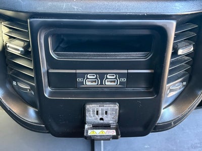 2021 RAM 1500 Laramie Crew Cab 4x4 5'7' Box