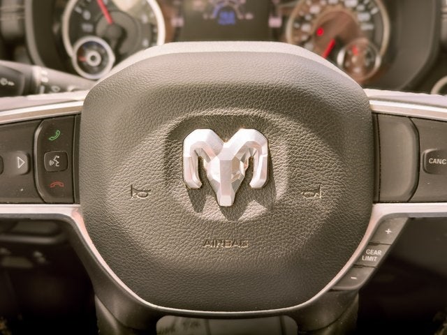 2021 RAM 1500 Laramie Crew Cab 4x4 5'7' Box