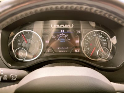 2021 RAM 1500 Laramie Crew Cab 4x4 5'7' Box