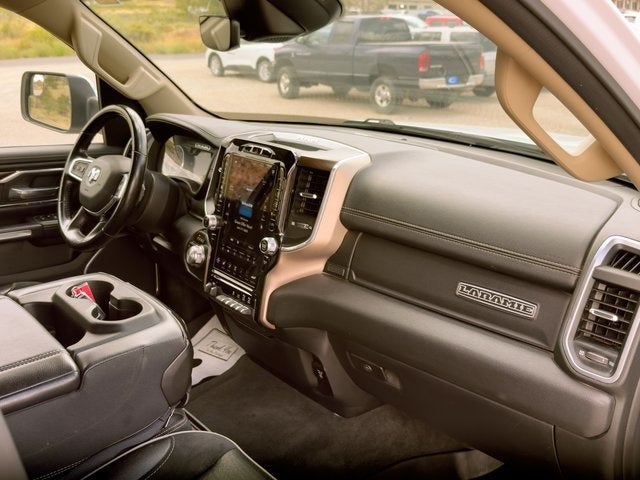 2021 RAM 1500 Laramie Crew Cab 4x4 5'7' Box
