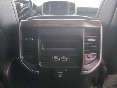 2020 RAM 1500 Laramie Crew Cab 4x4 5'7' Box