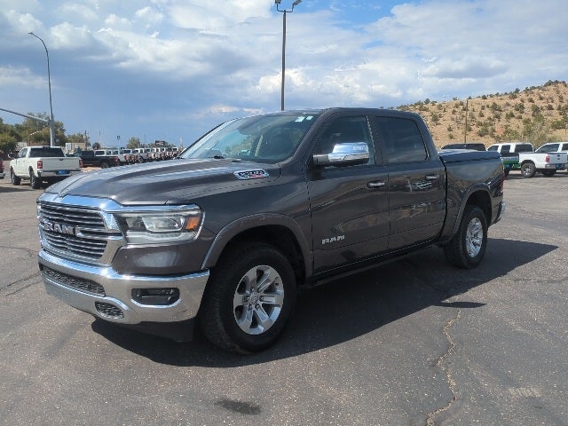 2020 RAM 1500 Laramie Crew Cab 4x4 5'7' Box