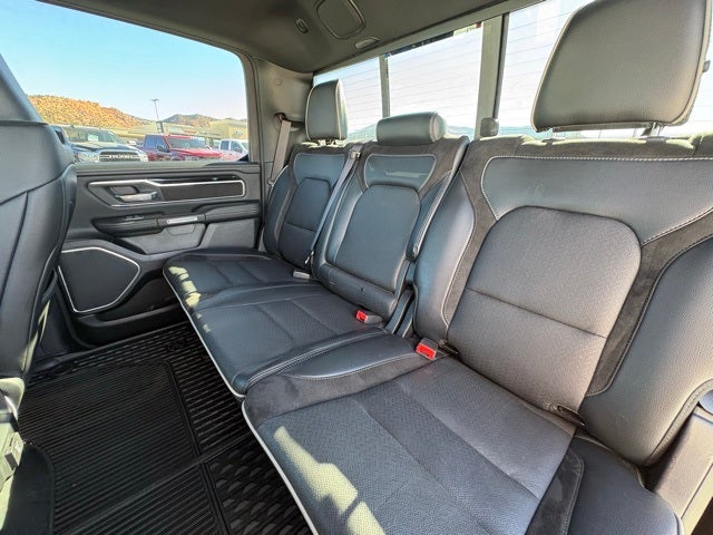 2021 RAM 1500 Laramie Crew Cab 4x4 5'7' Box