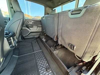 2021 RAM 1500 Laramie Crew Cab 4x4 5'7' Box