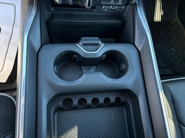 2021 RAM 1500 Laramie Crew Cab 4x4 5'7' Box