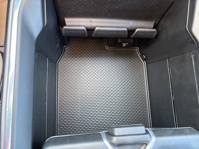 2023 RAM 1500 Laramie Crew Cab 4x4 5'7' Box