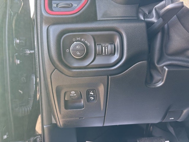 2019 RAM 1500 Rebel Crew Cab 4x4 5'7' Box