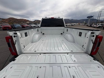 2025 Ford F-250 Platinum