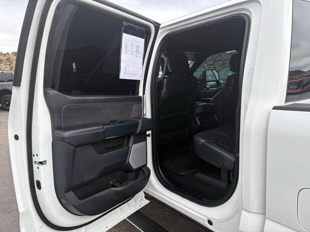 2025 Ford F-250 Platinum