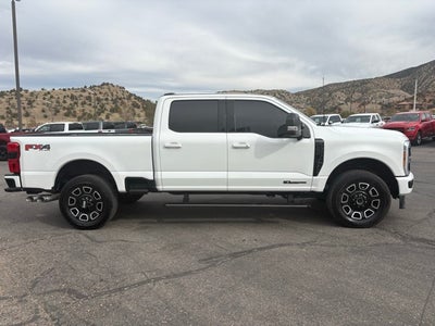 2025 Ford F-250 Platinum