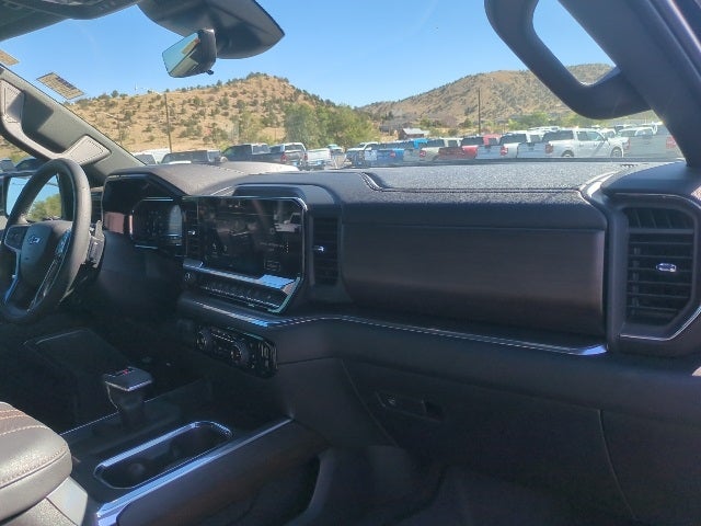 2025 Chevrolet Silverado 1500 4WD Crew Cab Short Bed High Country