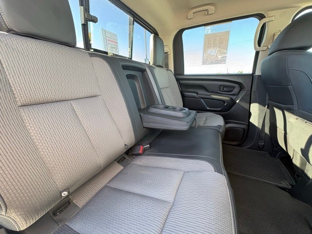 2020 Nissan TITAN Crew Cab S 4x4