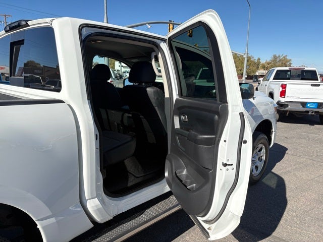 2020 Nissan TITAN Crew Cab S 4x4