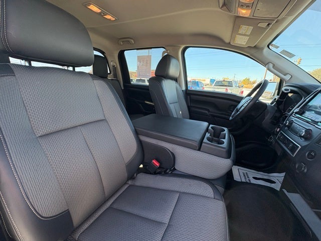 2020 Nissan TITAN Crew Cab S 4x4