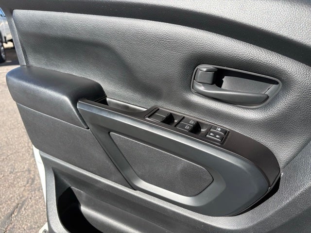 2020 Nissan TITAN Crew Cab S 4x4