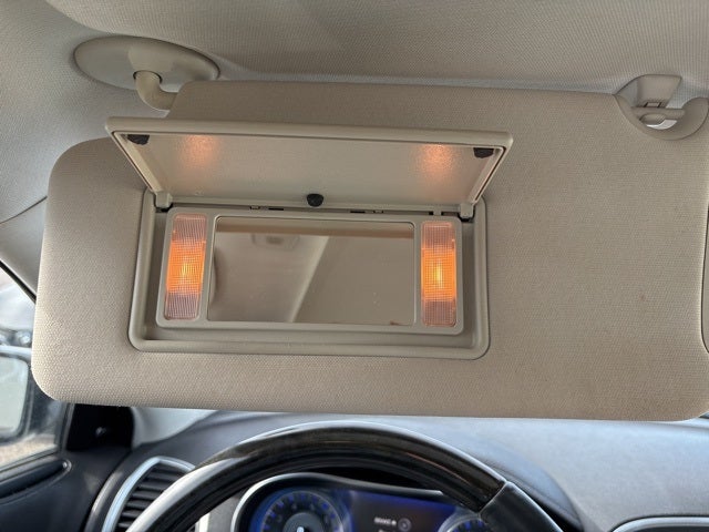 2017 Chrysler 300C C