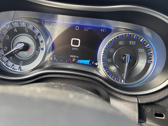 2017 Chrysler 300C C