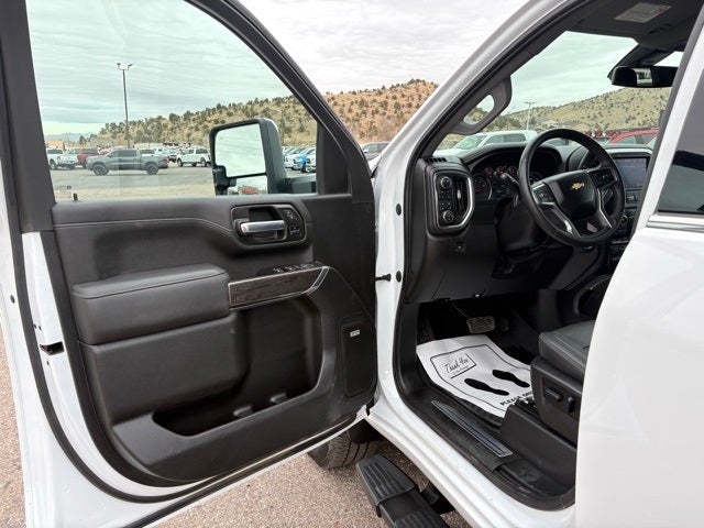 2022 Chevrolet Silverado 3500HD 4WD Crew Cab Standard Bed LTZ