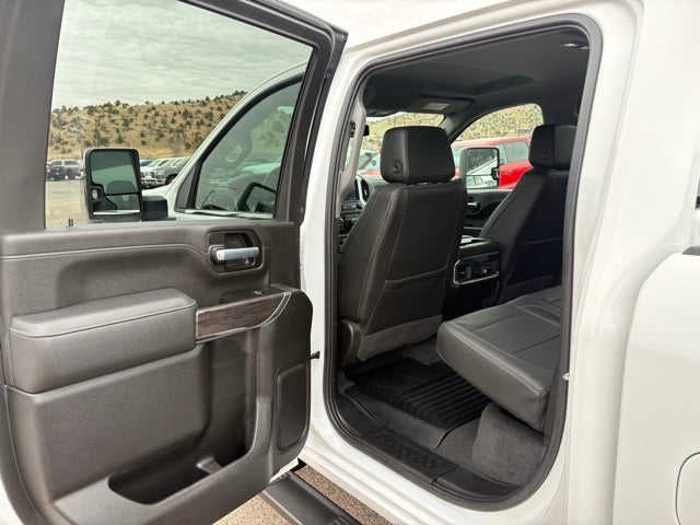 2022 Chevrolet Silverado 3500HD 4WD Crew Cab Standard Bed LTZ