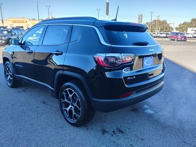 2026 Jeep Compass COMPASS LIMITED 4X4