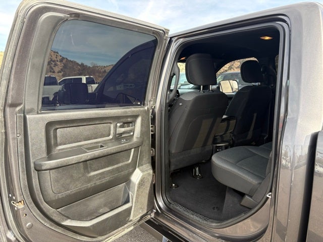 2022 RAM 3500 Tradesman Crew Cab 4x4 8' Box