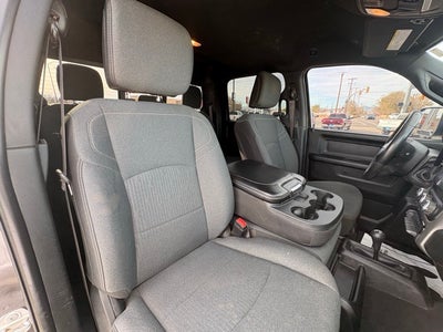 2022 RAM 3500 Tradesman Crew Cab 4x4 8' Box