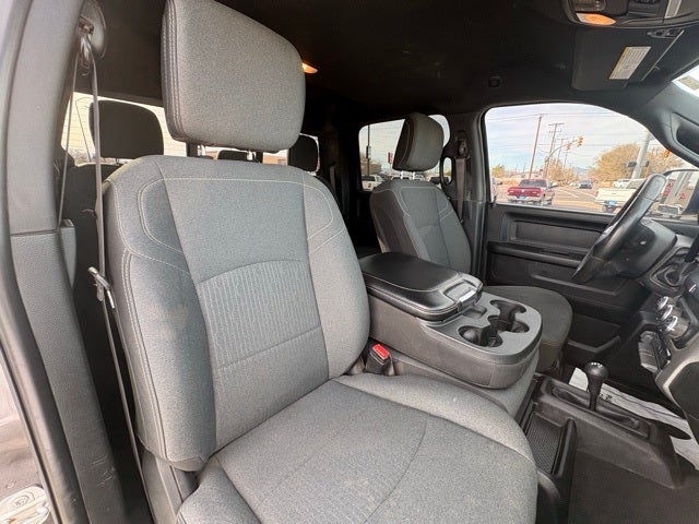 2022 RAM 3500 Tradesman Crew Cab 4x4 8' Box