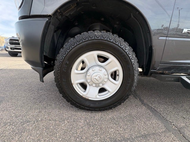2022 RAM 3500 Tradesman Crew Cab 4x4 8' Box