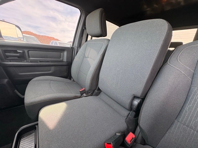 2022 RAM 3500 Tradesman Crew Cab 4x4 8' Box