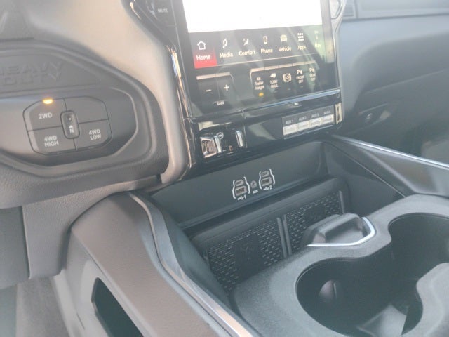 2025 RAM 2500 Laramie Crew Cab 4x4 8' Box