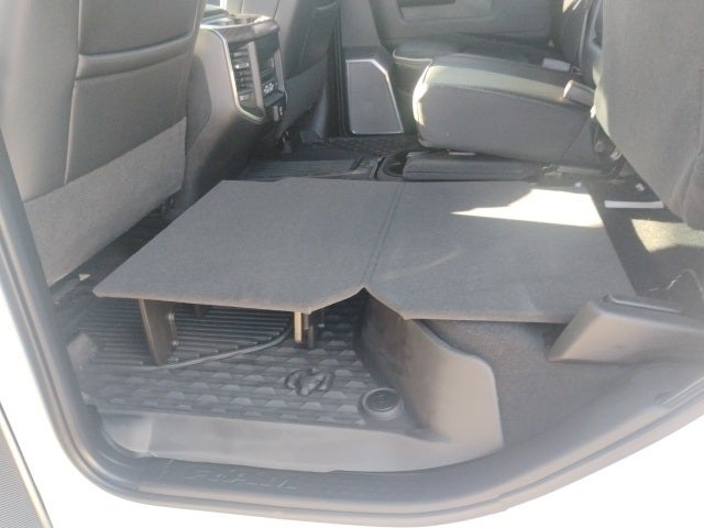 2025 RAM 2500 Laramie Crew Cab 4x4 8' Box