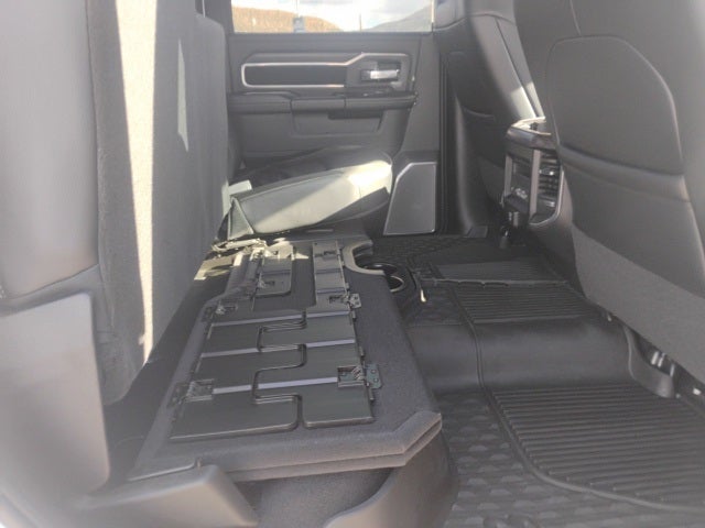 2025 RAM 2500 Laramie Crew Cab 4x4 8' Box