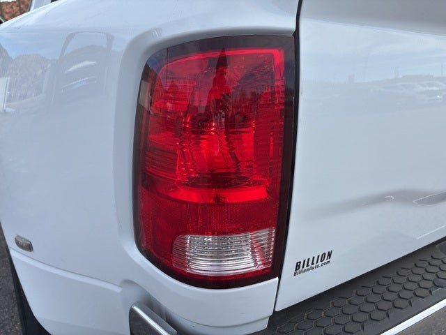 2018 RAM 3500 Tradesman Crew Cab 4x4 8' Box