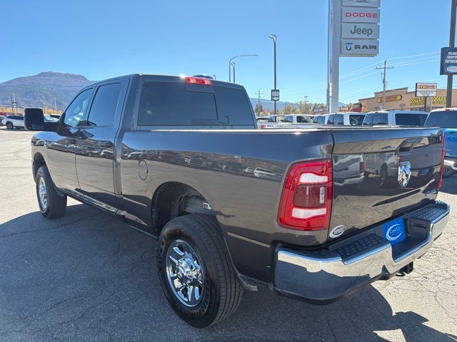 2024 RAM 2500 Tradesman Crew Cab 4x4 6'4' Box